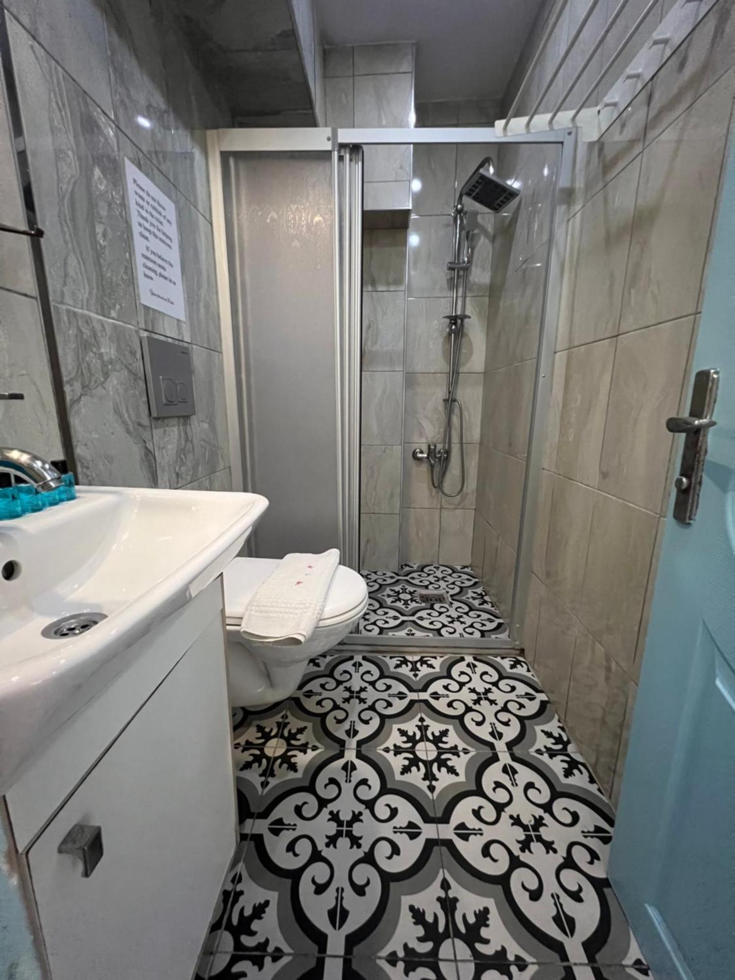 Rodin Hostel Istambul Extérieur photo